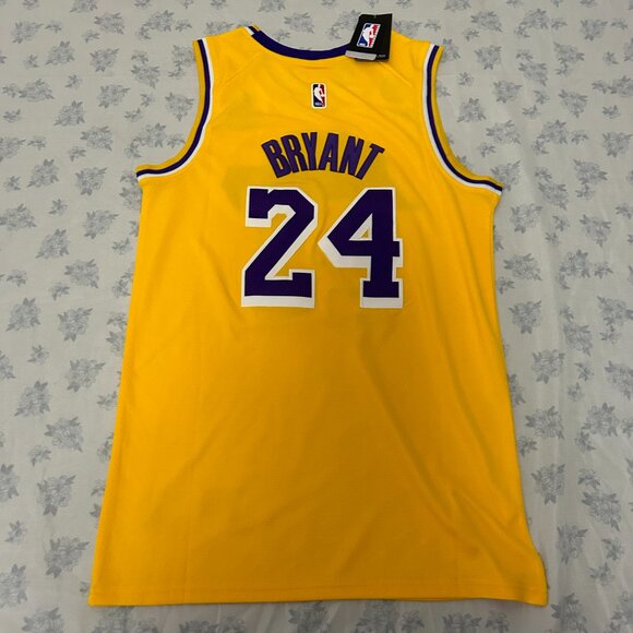 NBA Kobe Bryant Los Angeles Lakers #24 Jersey - Picture 5 of 6